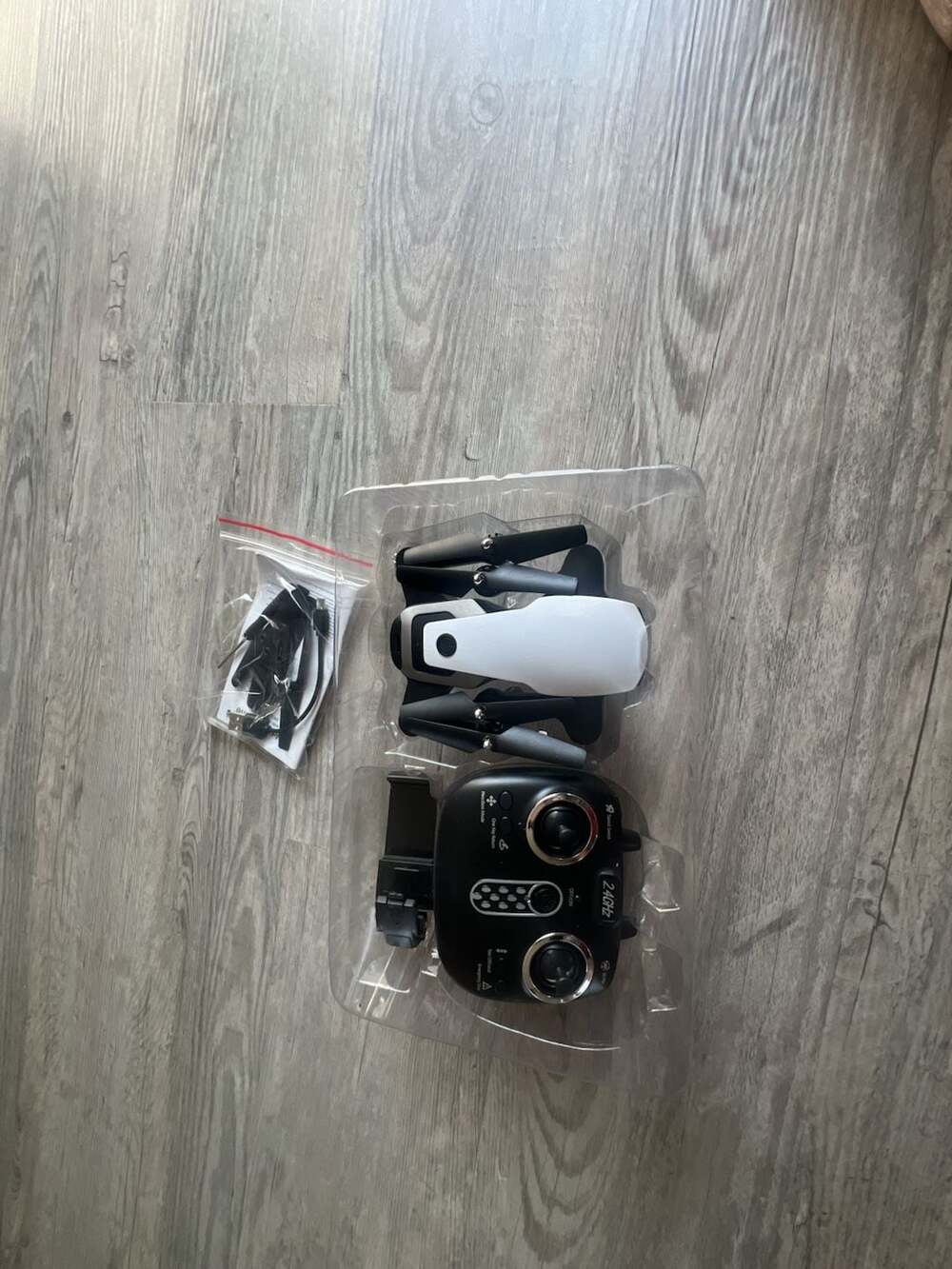 7141-98WH Leeds Mini Foldable Drone With Wi-Fi Camera
